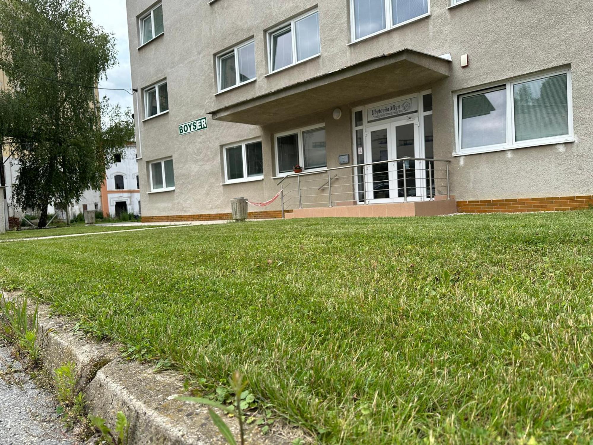 Ubytovna Mlyn Veľký Šariš Zewnętrze zdjęcie